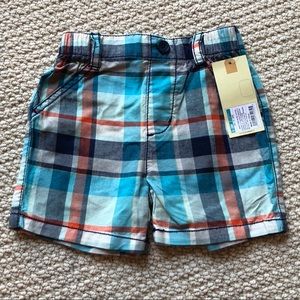 Baby 0-3 plaid shorts.